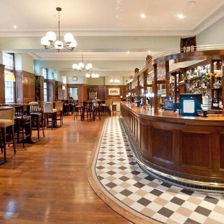 The Greenwood Hotel - Wetherspoon Northolt  Exterior foto