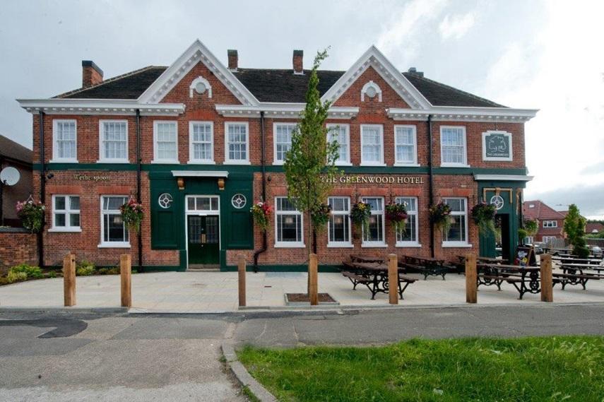 The Greenwood Hotel - Wetherspoon Northolt  Exterior foto